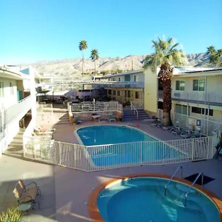 Sandpiper Springs Retreat & Spa Desert Hot Springs Dış mekan fotoğraf
